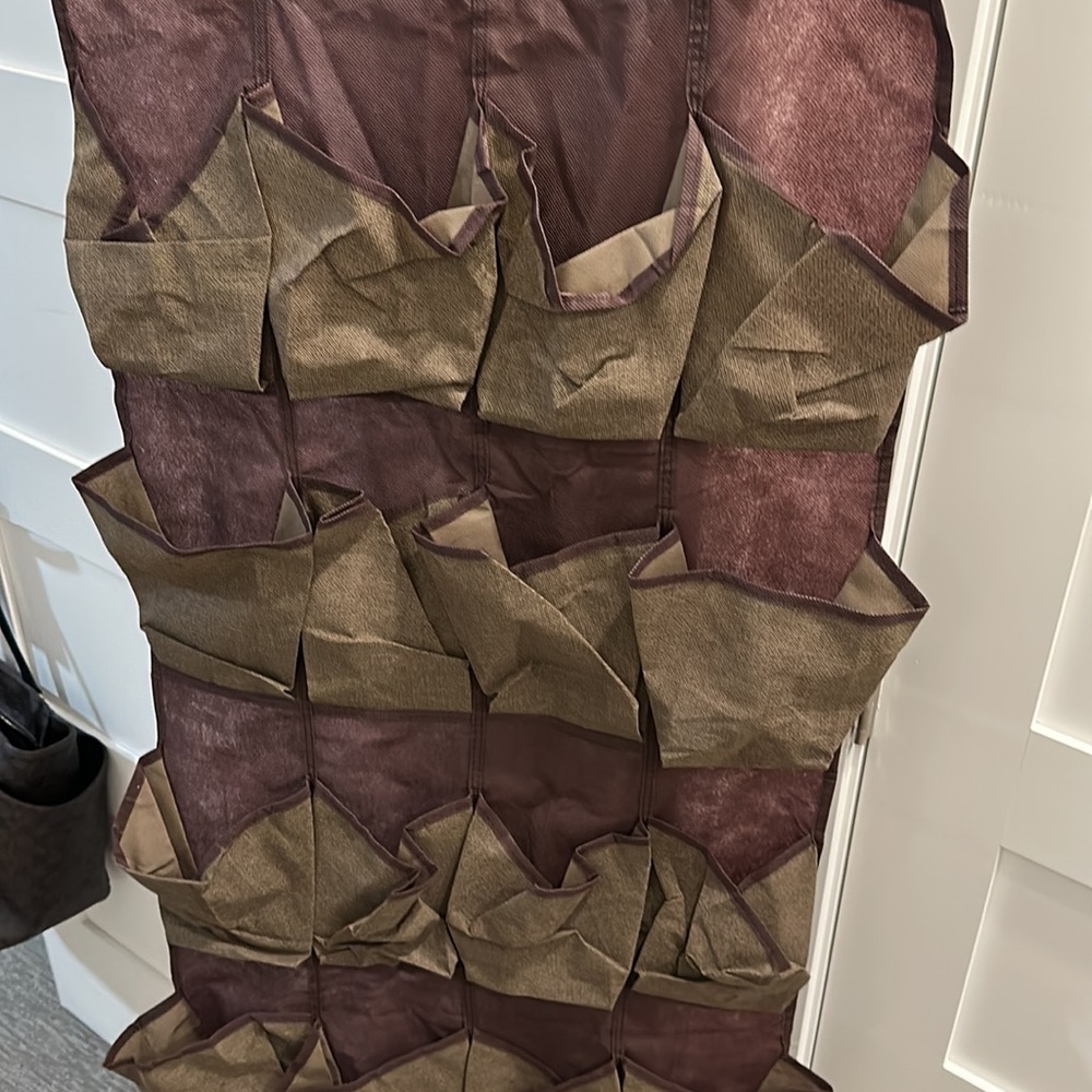 Storage Pockets - Picture 4 of 10